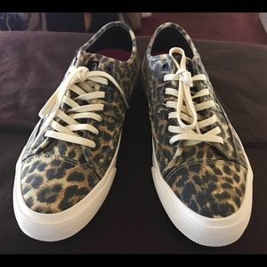 HUF SAVAGE TIMES HEK HUPPER 2 LO
SNEAKERS